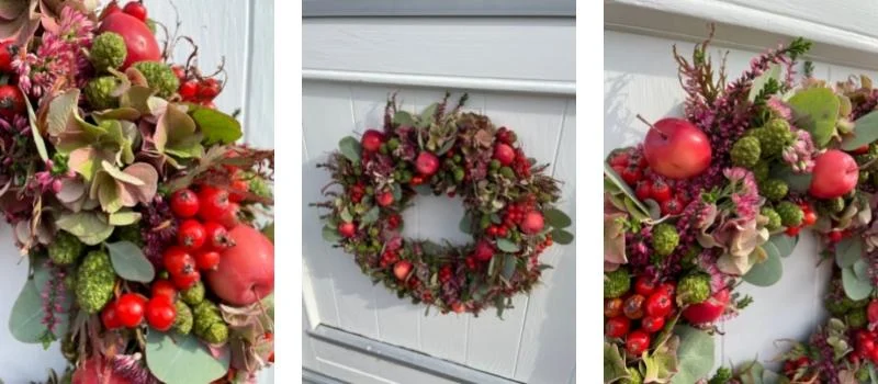 Collage af den færdige blomsterkrans på hoveddør