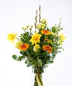 Forårsbuket med greneeffekt