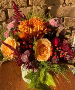 Efterårsbuket i orange og lyserøde farver