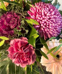 Buket i lyserøde og lilla farver