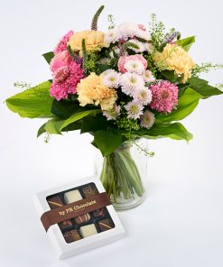 Skøn Mors dag buket og chokolade