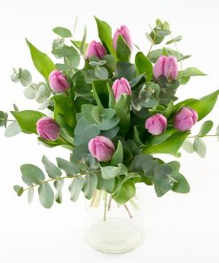 Buket med tulipaner i lyslilla