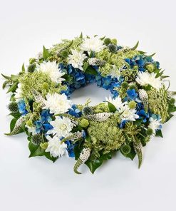 Krans i blå og hvid