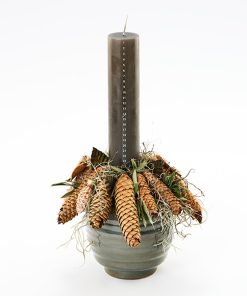 Rustik kalenderlys dekoration med mørkt lys