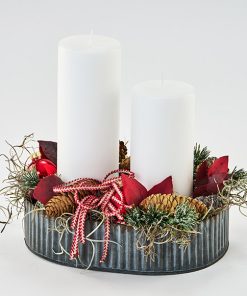 Traditionel juledekoration i rød og hvid