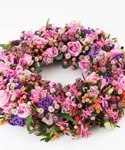 Kreativ og vinterlig begravelseskrans