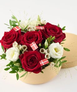 Blomsteræske med flag i rød og hvid