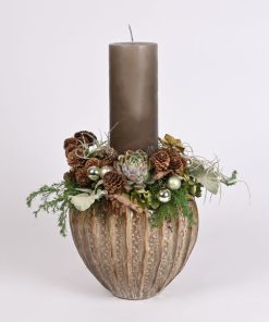 Hyggelig juledekoration i jordfarver