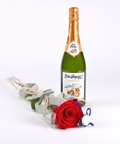 Alkoholfrie bobler med rose og blå studenterhue